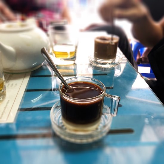 Cheo Leo Cafe (Cà phê vợt)